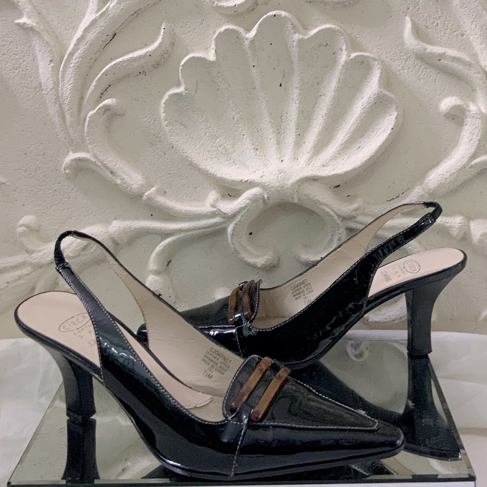 Circa Joan & David Garnet Leather Slingback pointed toe shoe